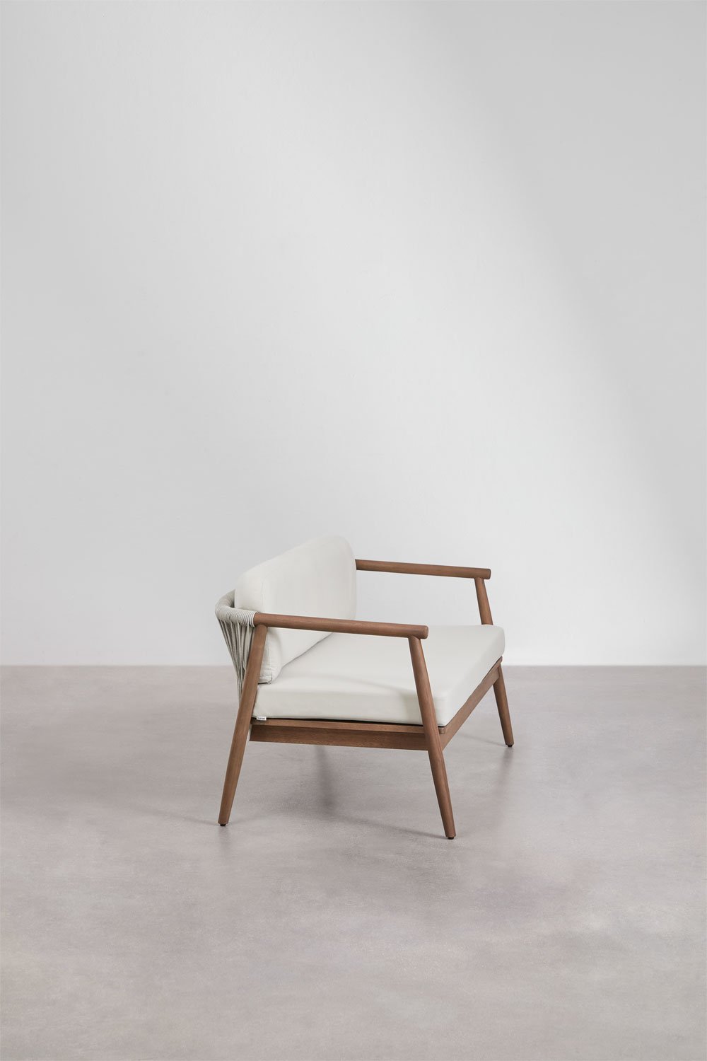 Gartenset mit einem 2-Sitzer-Sofa, 2 Sesseln und einem Couchtisch aus Aderyn-Eukalyptusholz, Galeriebild 7