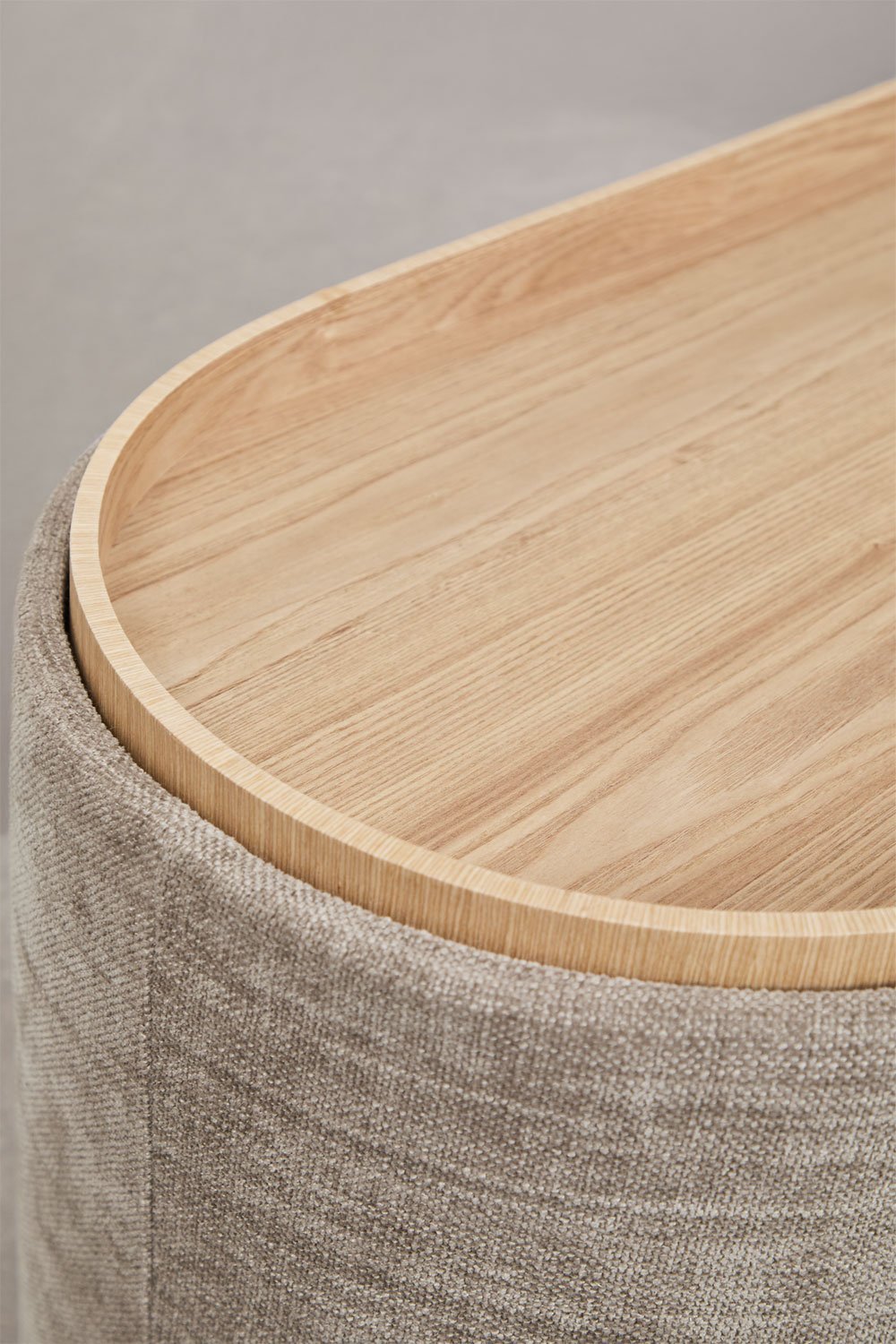 Berkeleni ovaler Pouf mit Tablett und gepolstertem Stauraum, Galeriebild 4