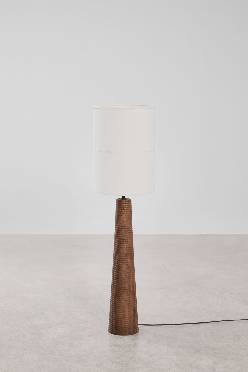 Malva Stehlampe aus Mangoholz, Galeriebild 1
