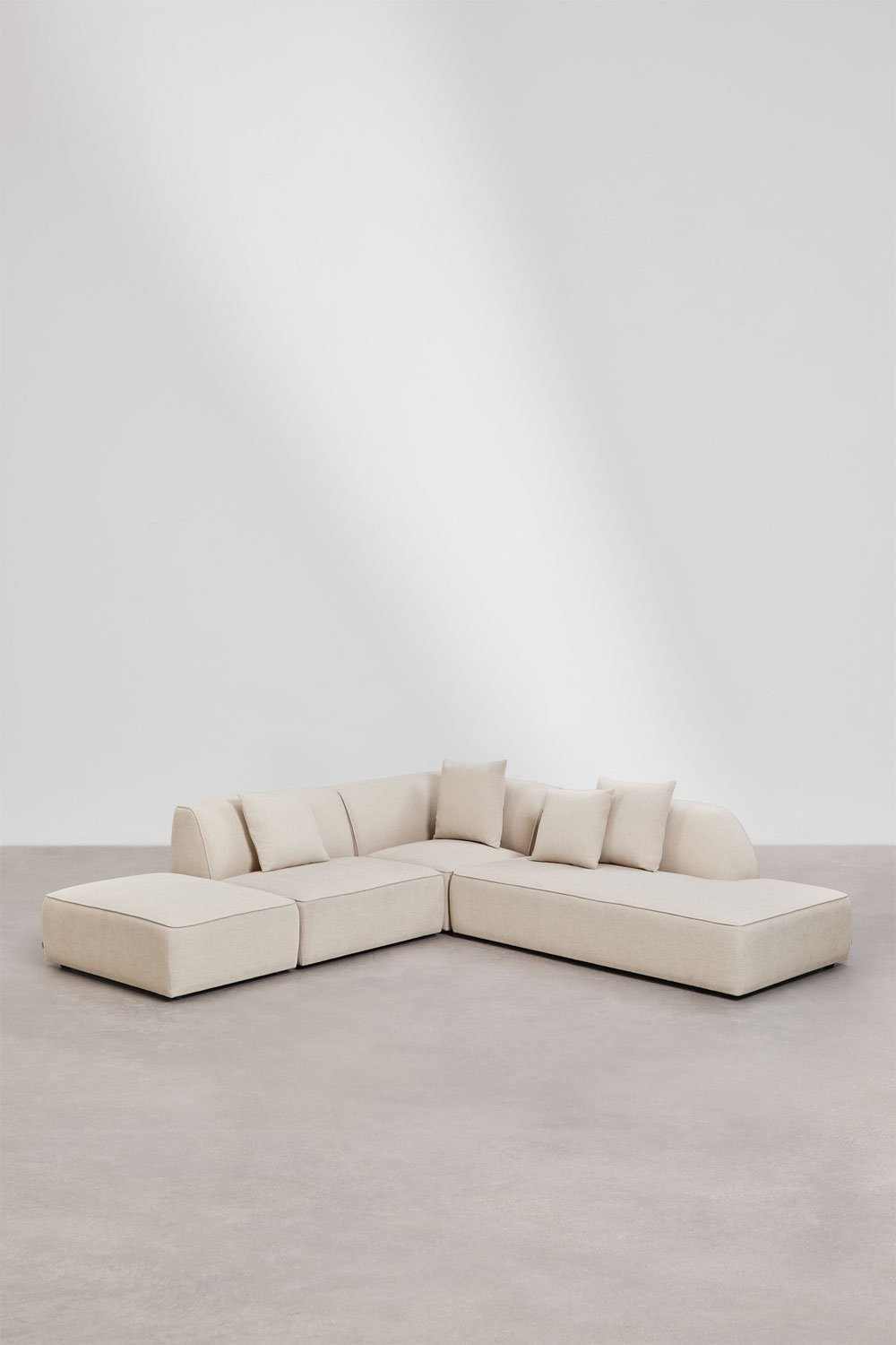 Cardea 3-teiliges modulares Ecksofa mit rechter Chaiselongue und gepolstertem Pouf, Galeriebild 1
