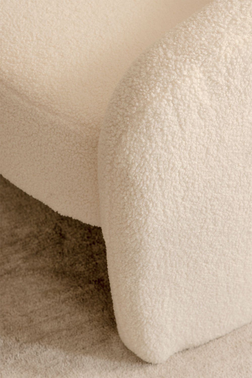 Wohnzimmergarnitur mit 2-Sitzer-Sofa und Sessel aus Gombren-Schaffell, Galeriebild 2
