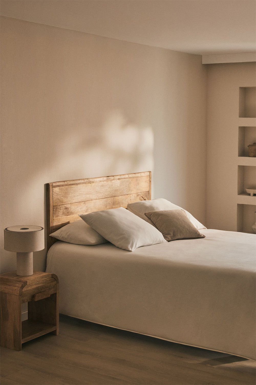 Kopfteil aus Holz für 150 cm breites Bett Uain, Galeriebild 1