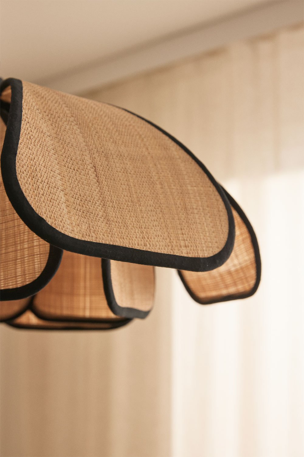 Deckenleuchte Ø50 cm aus natürlichem Raffiabast - schwarz Vidson, Galeriebild 2