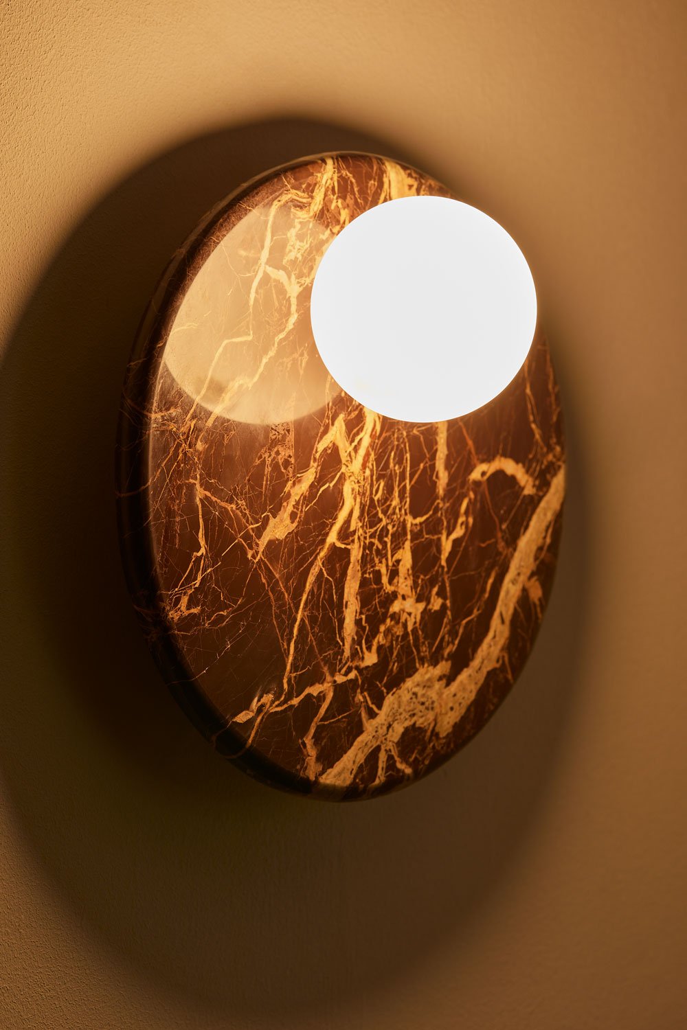 Wandlampe aus Marmor mit Kristallkugel Conrad, Galeriebild 2