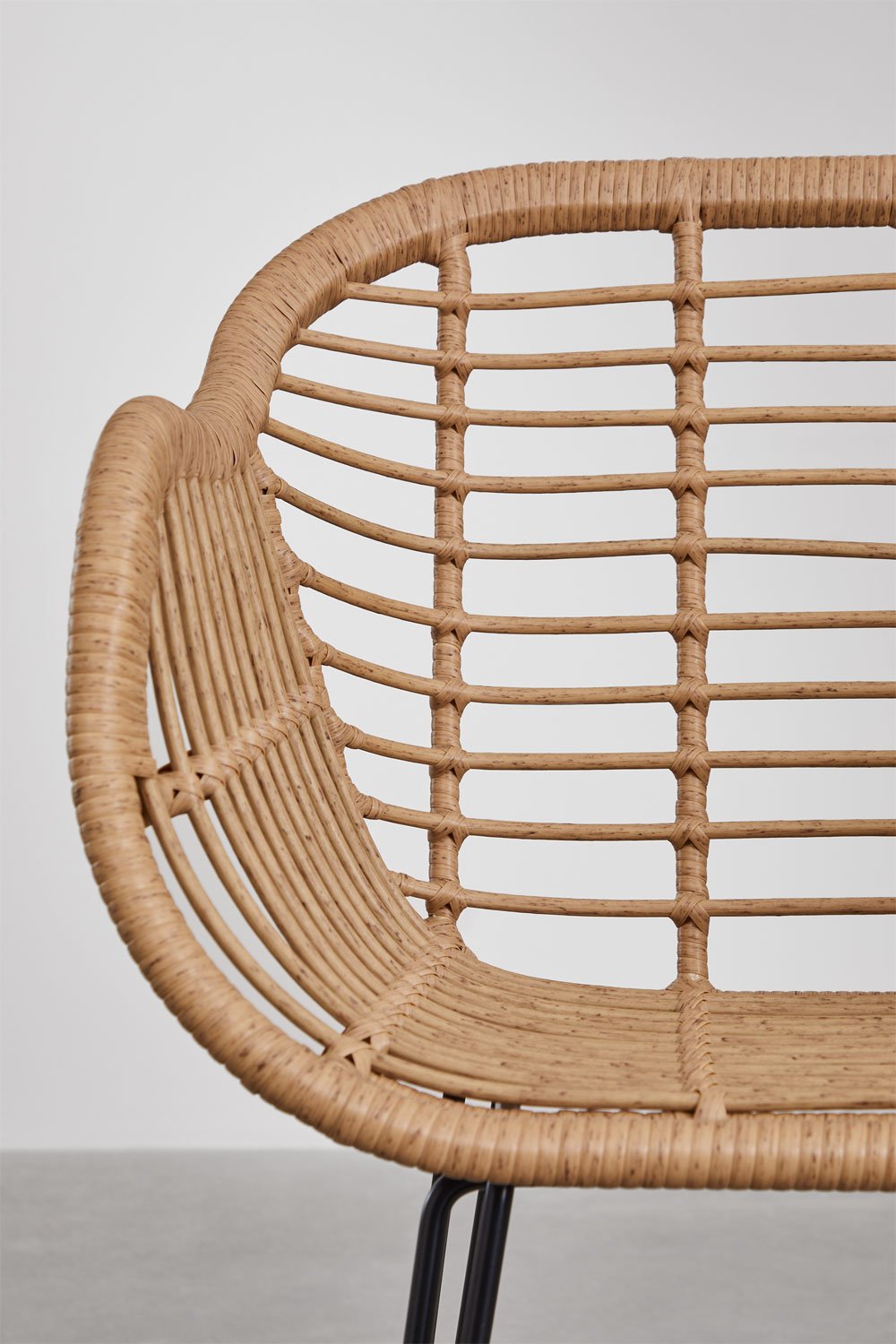 Zole hoher Gartenhocker aus synthetischem Korbgeflecht, Galeriebild 4