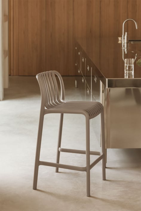 Barhocker 65 cm stapelbar aus graphitgrauem Polypropylen Wendell