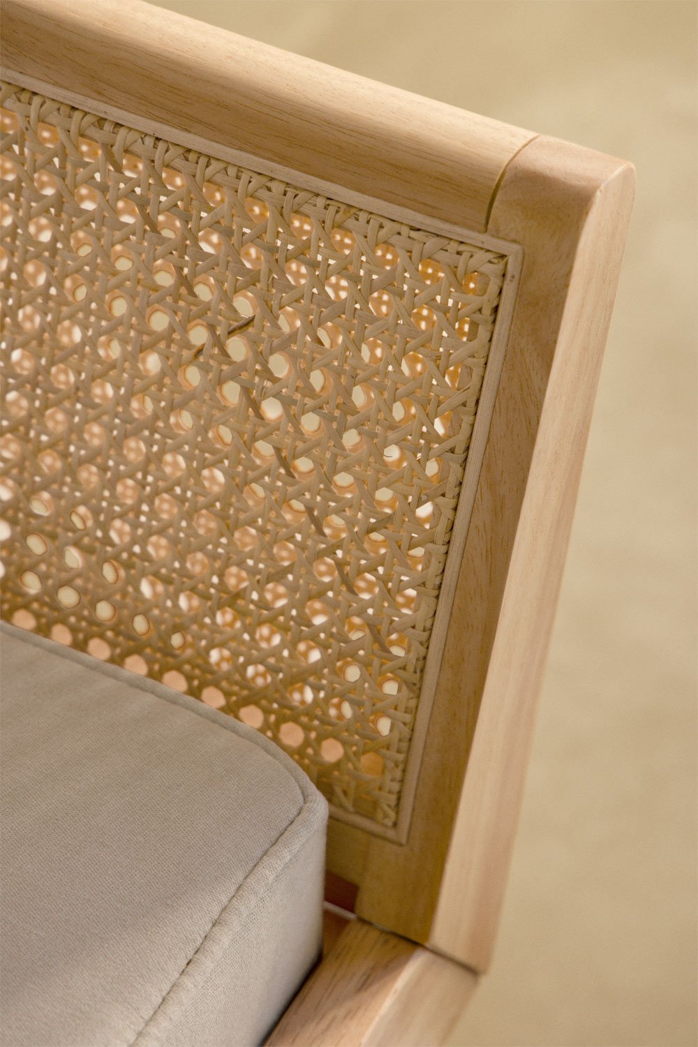 Icon Sitzbank aus Gummibaumholz und Rattan, Galeriebild 2