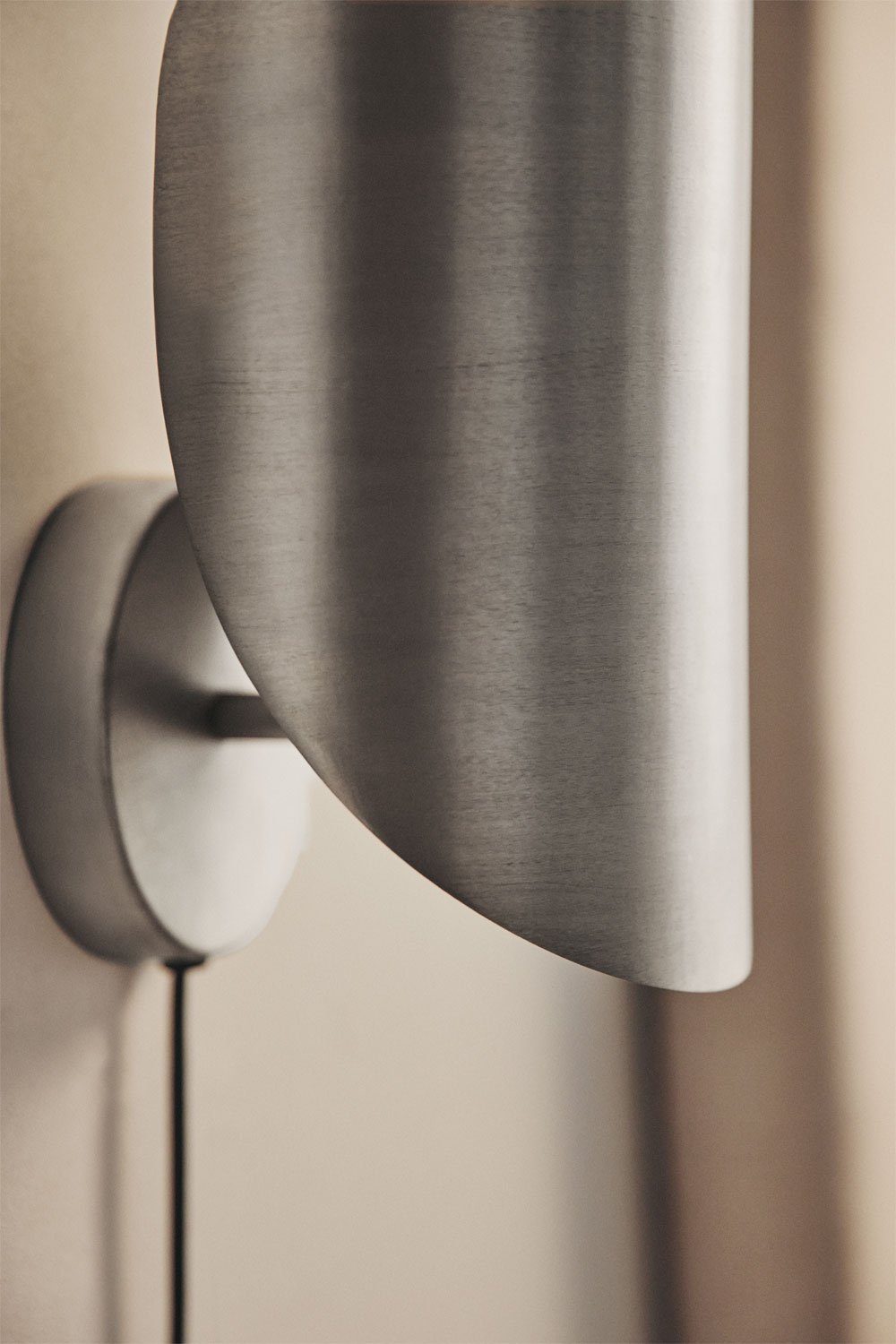 Canby Wandlampe aus Eisen, Galeriebild 2