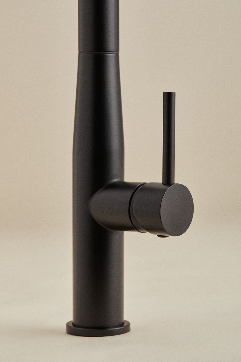 Olyt Küchenarmatur mit ausziehbarem hohem Auslauf aus Edelstahl, Galeriebild 8