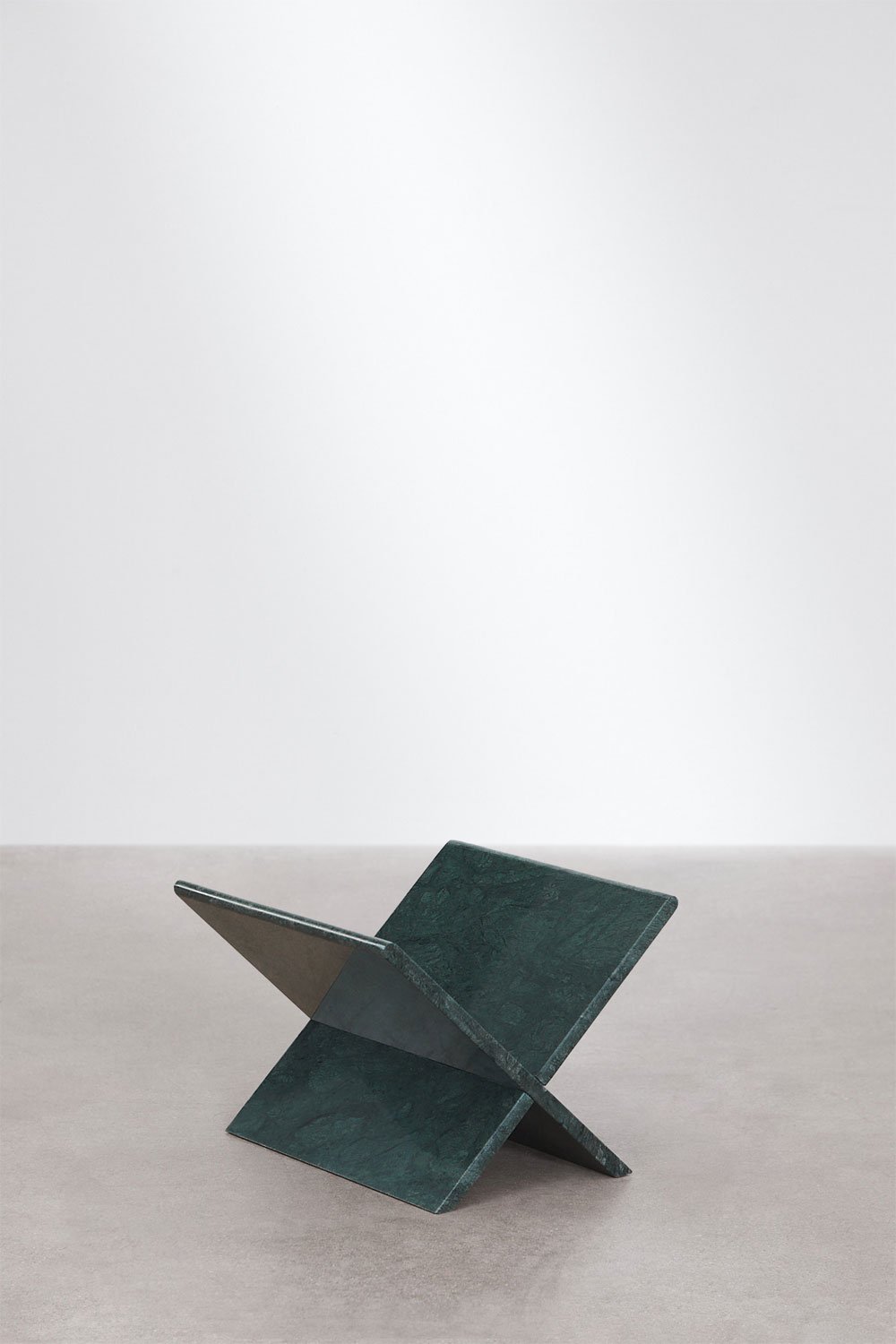 Kristoff Marmor-Zeitungsständer, Galeriebild 3