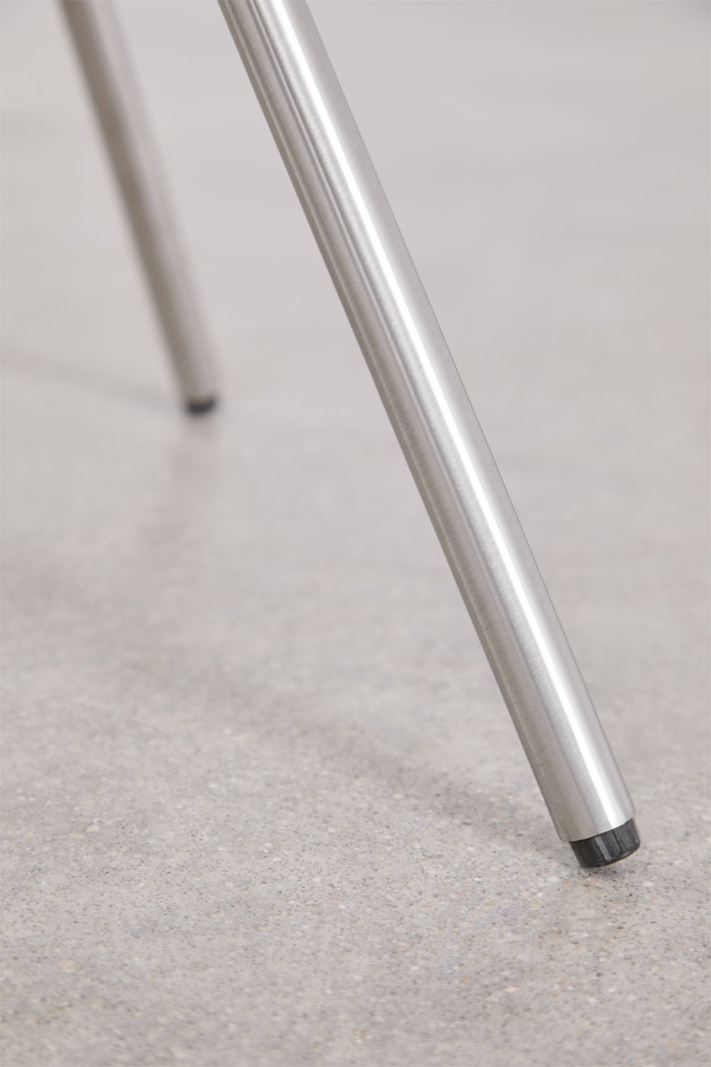 Pack mit 2 runden Nachttischen aus Stahl und gehärtetem Glas Itsoro, Galeriebild 5