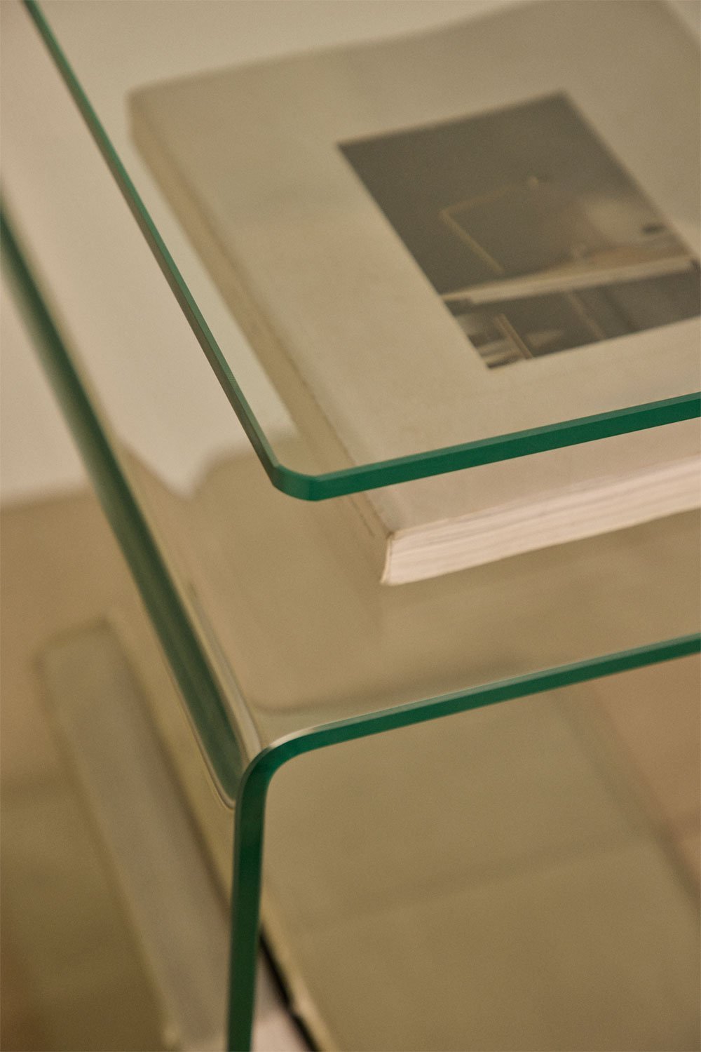 Pack mit 2 rechteckigen Nachttischen 40x35 cm aus gehärtetem Glas Diora, Galeriebild 2