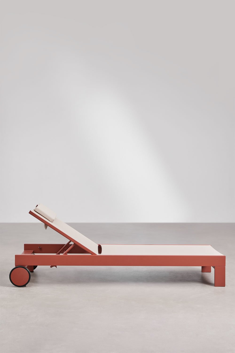 Verstellbare Aluminium-Liege mit Akelia-Kissen, Galeriebild 3