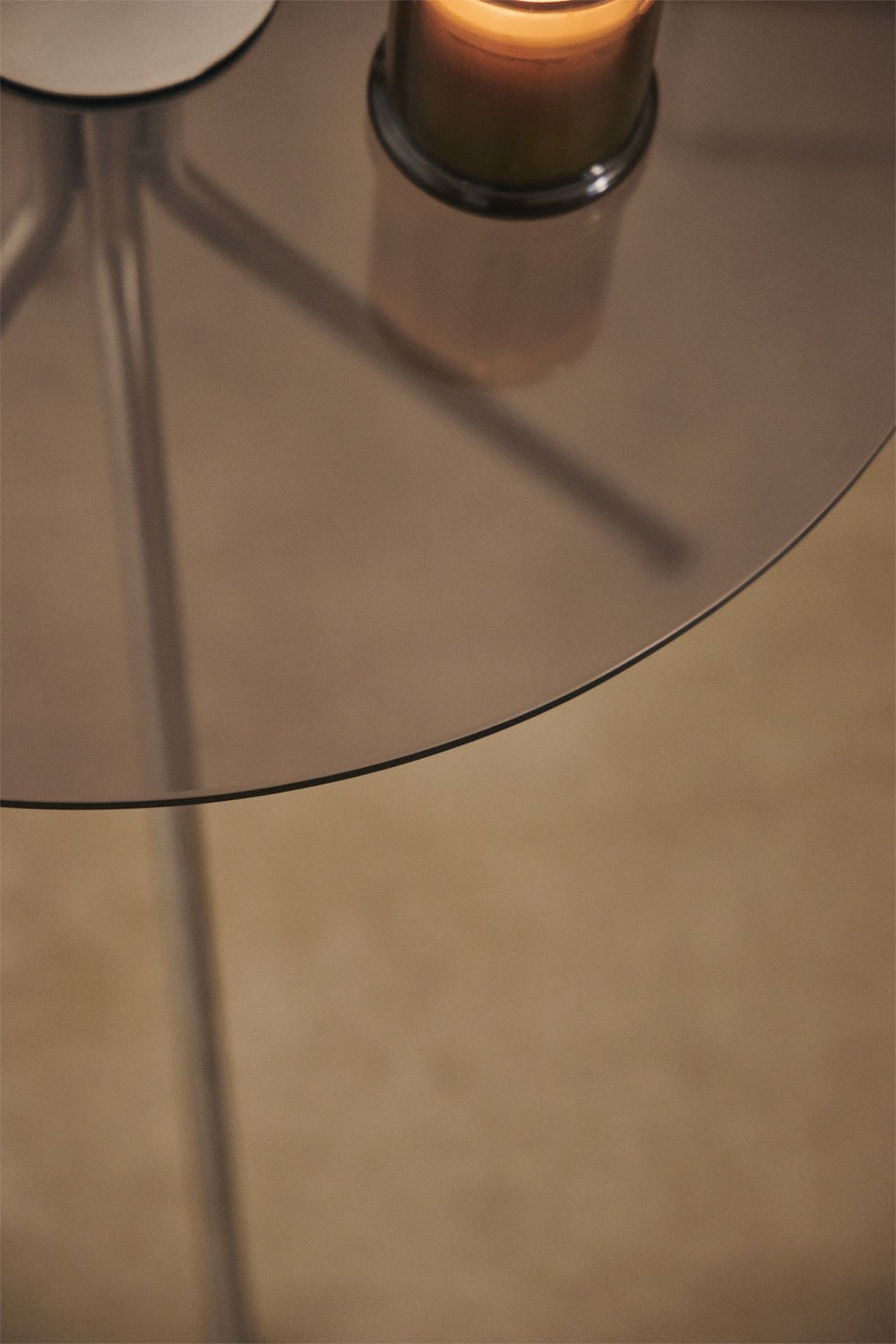 Runder Nachttisch aus Stahl und gehärtetem Glas Itsoro, Galeriebild 2