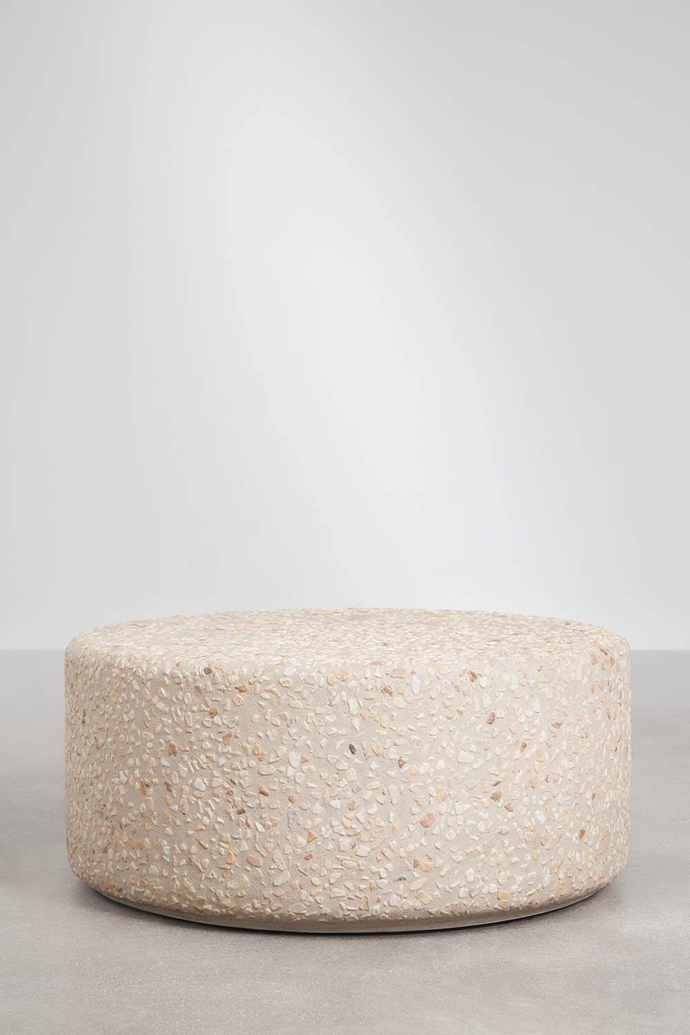 Runder Gartentisch Ø90 cm aus Beton Elyndra, Galeriebild 1