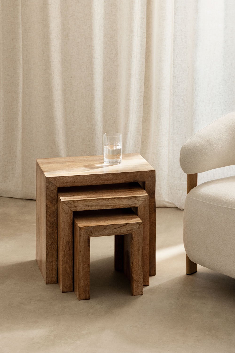 Rechteckige Nest-Beistelltische aus Mangoholz Woodsen, Galeriebild 2