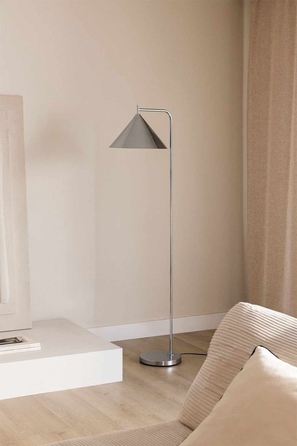 Stehlampe aus Eisen Cambrea, Galeriebild 1