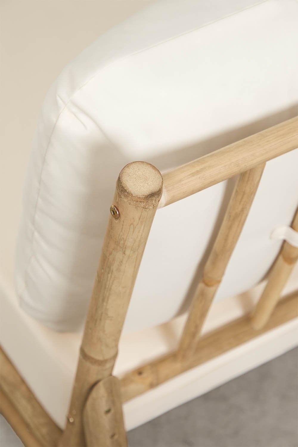 Garten-Set mit Sessel, Hocker und rechteckigem Beistelltisch aus Bambus Isendra, Galeriebild 2