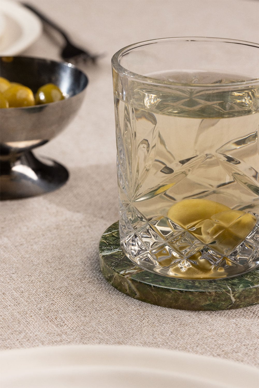 Pack mit 4 runden Untersetzern Ø10 cm aus Valtris-Marmor, Galeriebild 2