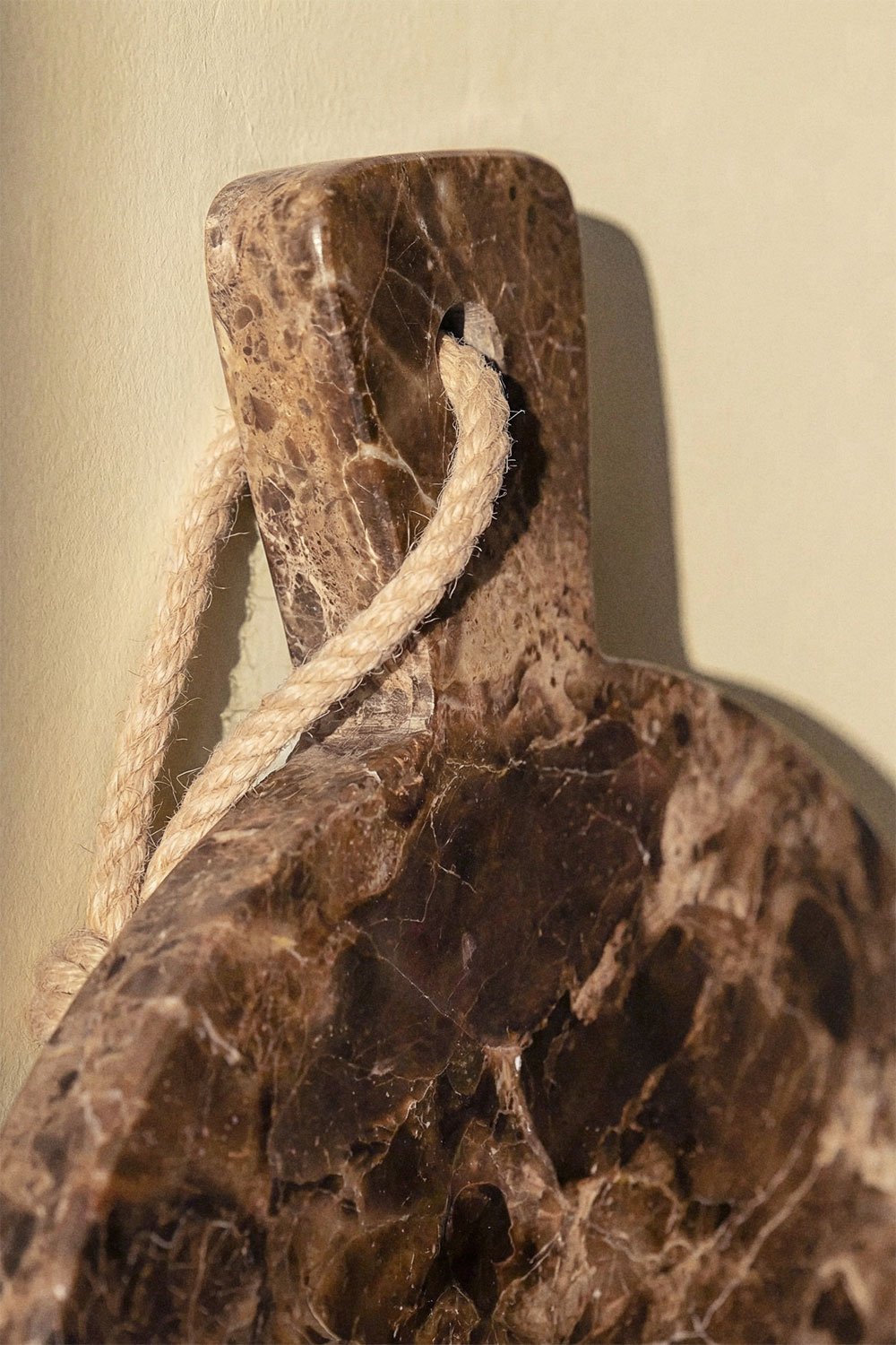 Runde Servierplatte Ø20 cm aus Calven-Marmor, Galeriebild 2