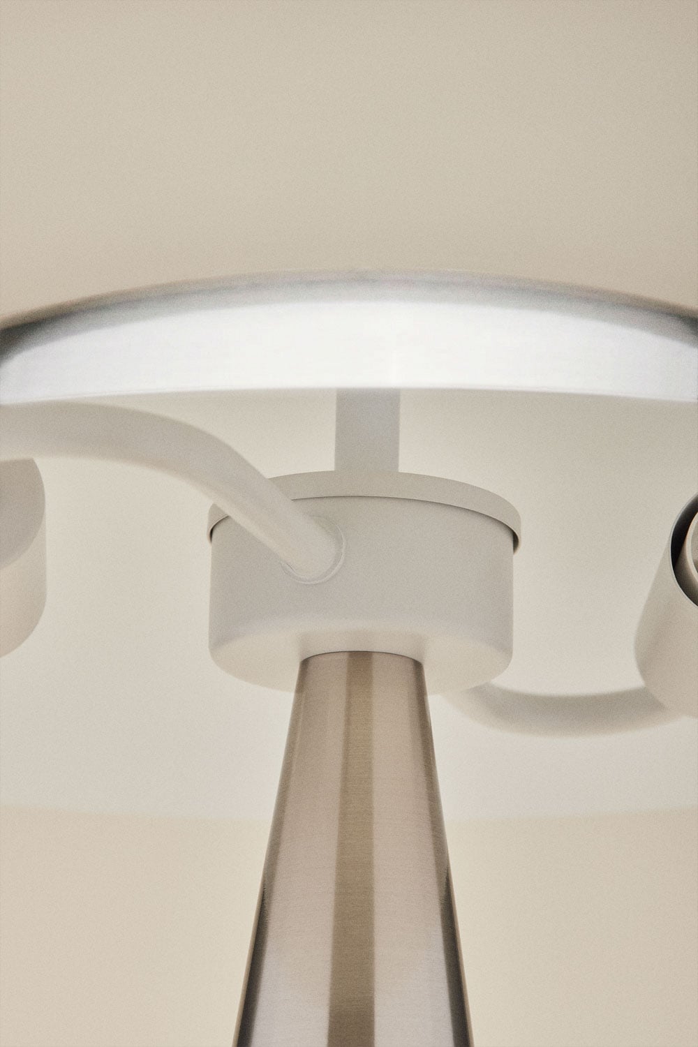 Tischlampe aus Eisen Irune, Galeriebild 6