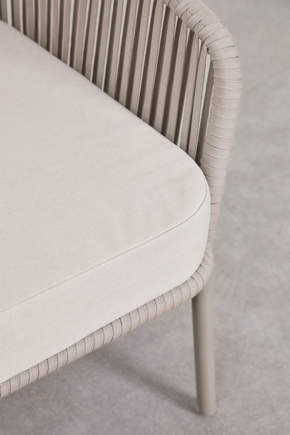 Gartenset mit 2-Sitzer-Sofa, 2 Sesseln aus geflochtener Schnur und Couchtisch Arhiza, Galeriebild 10