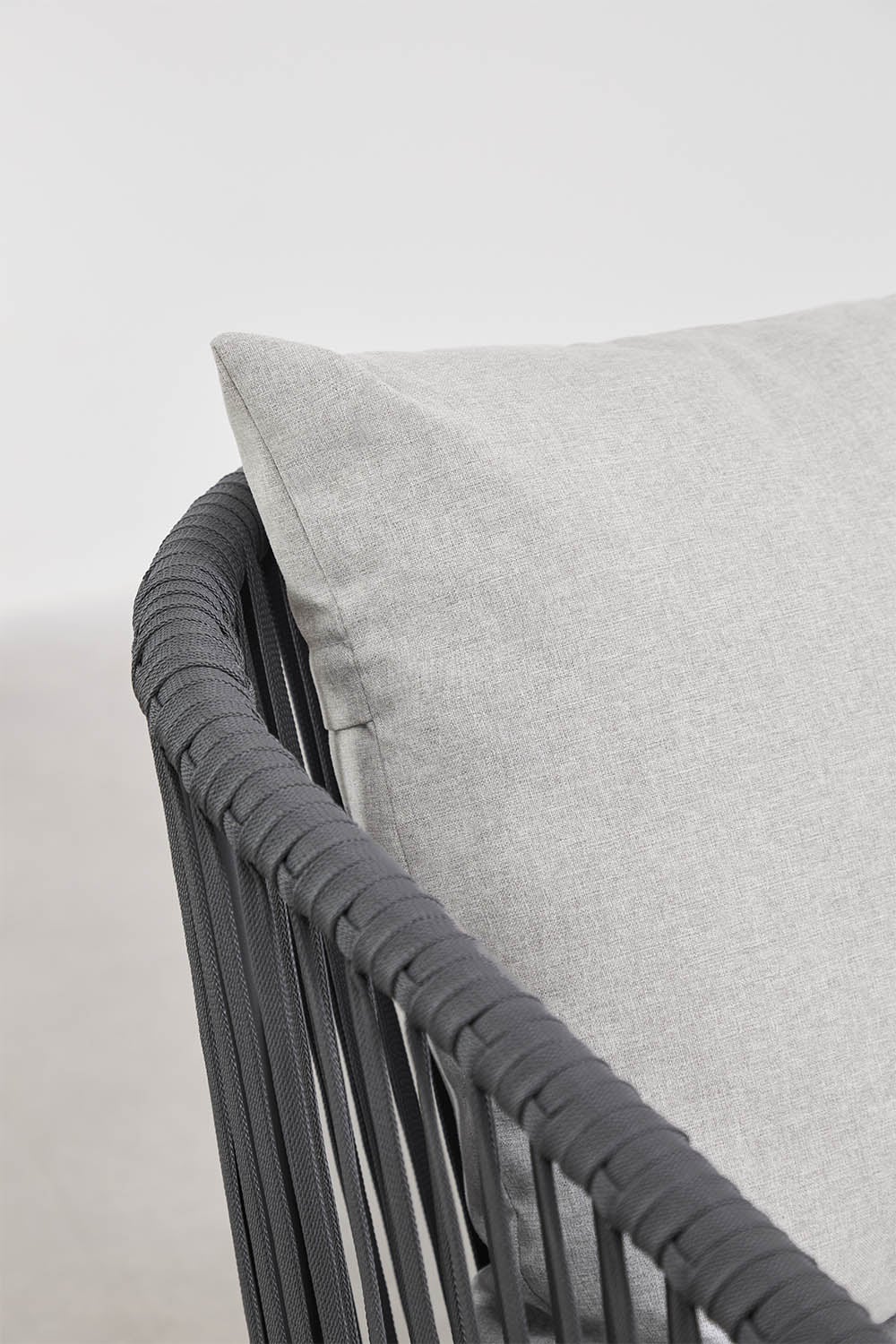 Gartenset mit 2-Sitzer-Sofa, 2 Sesseln aus geflochtener Schnur und Couchtisch Arhiza, Galeriebild 5