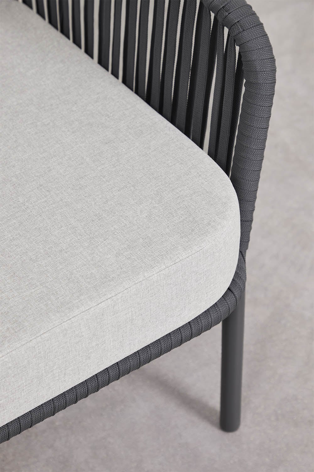 Gartenset mit 2-Sitzer-Sofa, 2 Sesseln aus geflochtener Schnur und Couchtisch Arhiza, Galeriebild 9