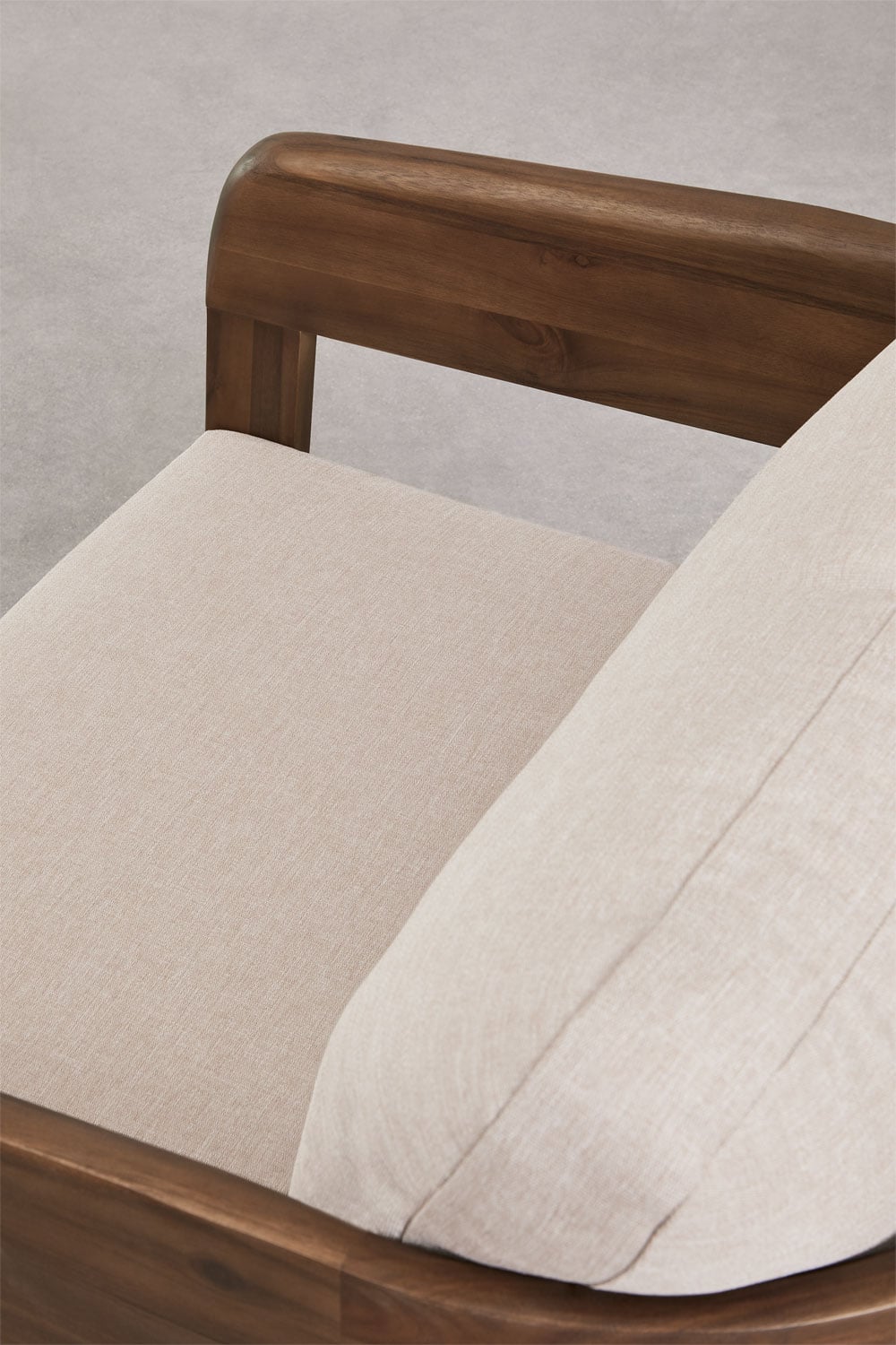 Wohnzimmerset mit 3-Sitzer-Sofa, 2 Sesseln und Couchtisch aus Akazienholz Uleno, Galeriebild 7