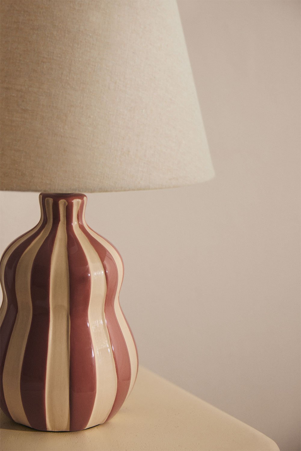 Jolira Tischlampe ↑40 cm aus Keramik und Leinen, Galeriebild 2