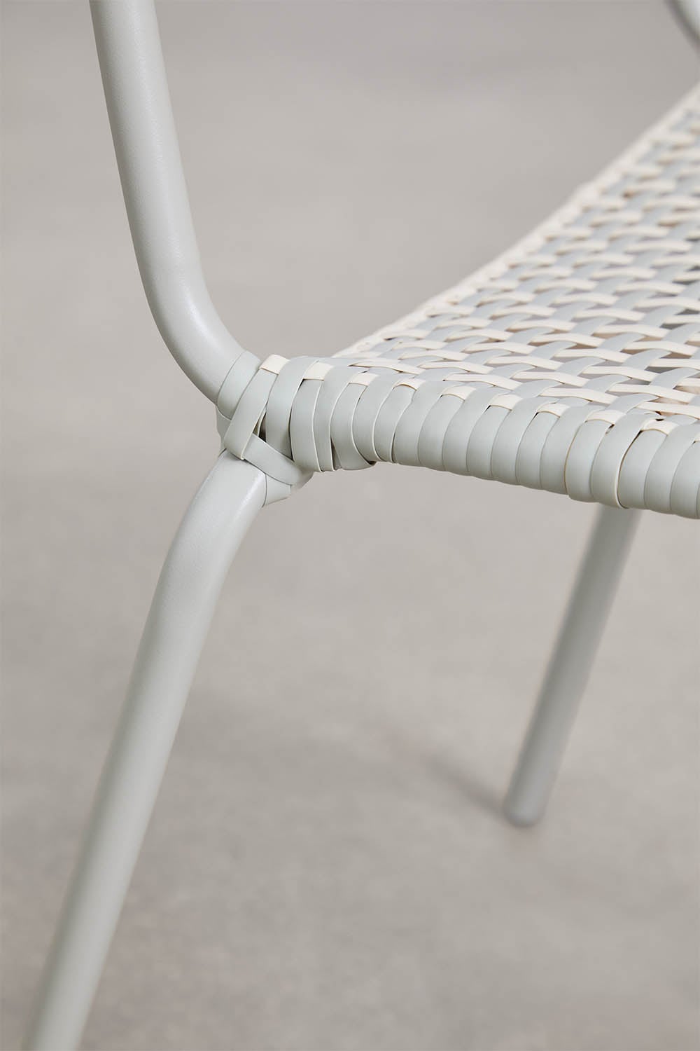 4er-Set stapelbare Esszimmerstühle aus Stahl und synthetischem Rattan Veyra, Galeriebild 6