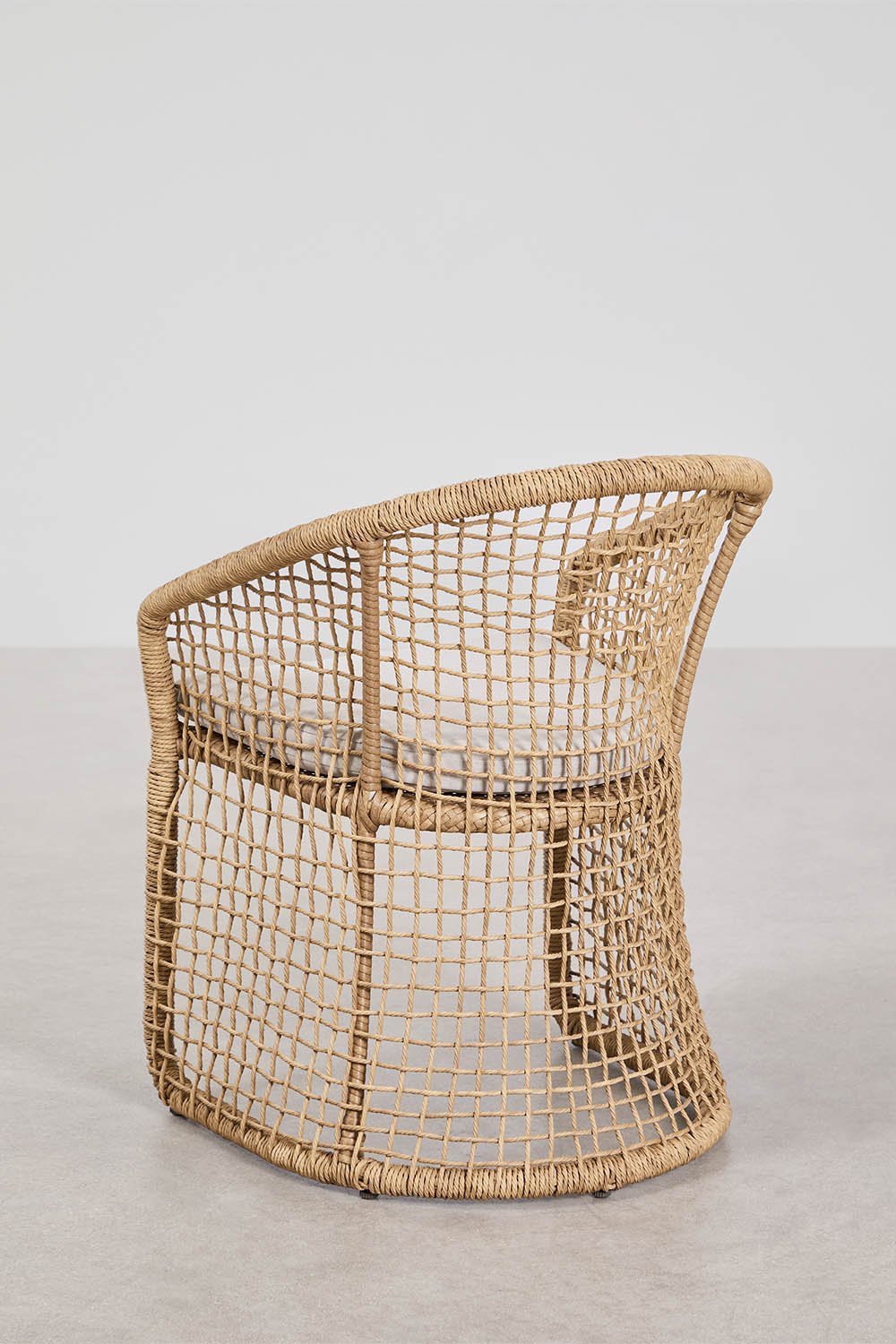 Esszimmerstuhl mit Armlehnen aus Stahl und synthetischem Rattan Liparian, Galeriebild 3