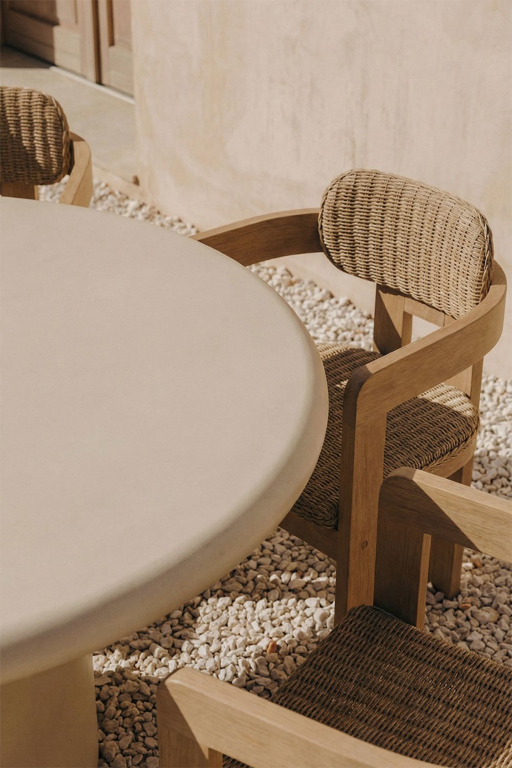 Runder Gartentisch aus Zement Namara, Galeriebild 2