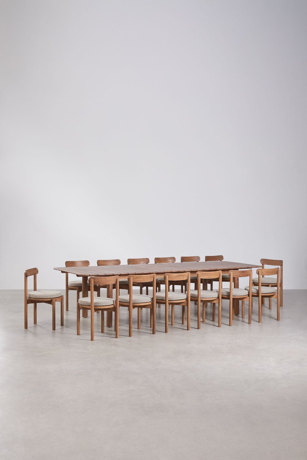 Set aus rechteckigem Tisch 250-310x105 cm ausziehbar Duala und 14 Gartenstühle aus Akazienholz Nualis, Galeriebild 1