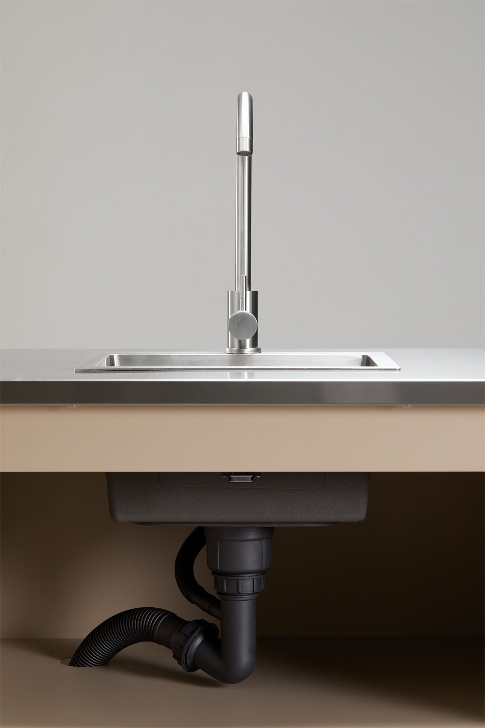 Modul mit Spüle zur Aufbewahrung für modulare Außenküche aus Rivana-Stahl, Galeriebild 8