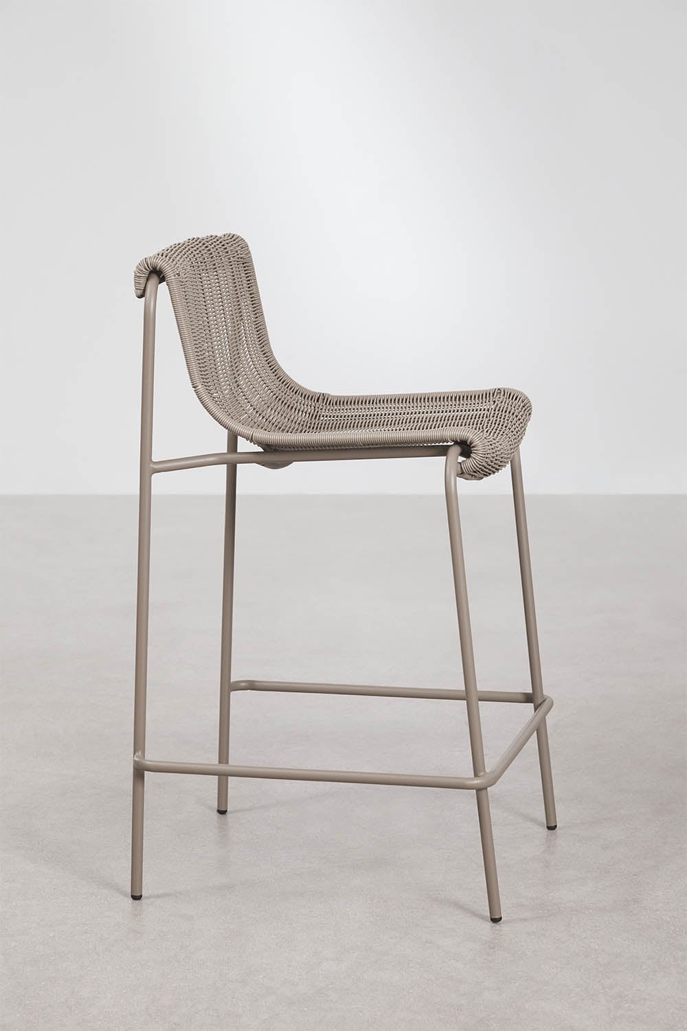 Hoher Hocker aus synthetischem Rattan und Stahl Revia, Galeriebild 2