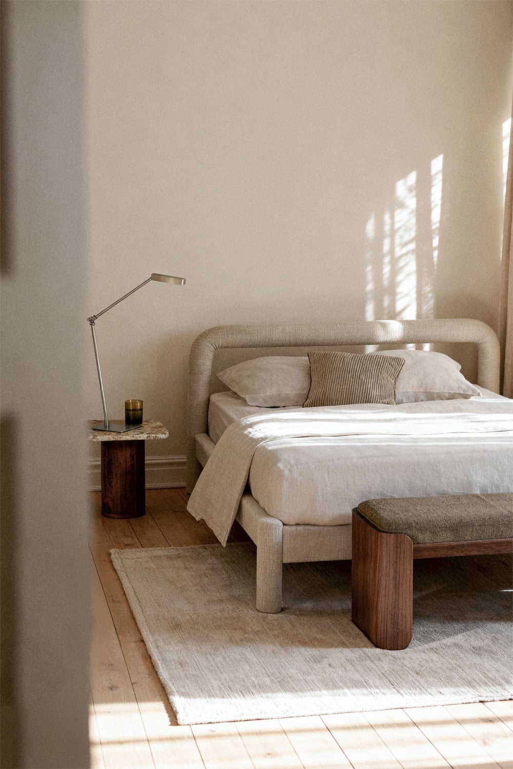 Eneko Chenille-Bett, Galeriebild 1