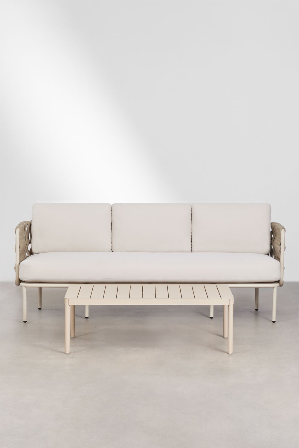 Gartenset mit 3-Sitzer-Sofa aus geflochtener Tevary-Schnur und Couchtisch aus Aluminium Boleni, Galeriebild 4
