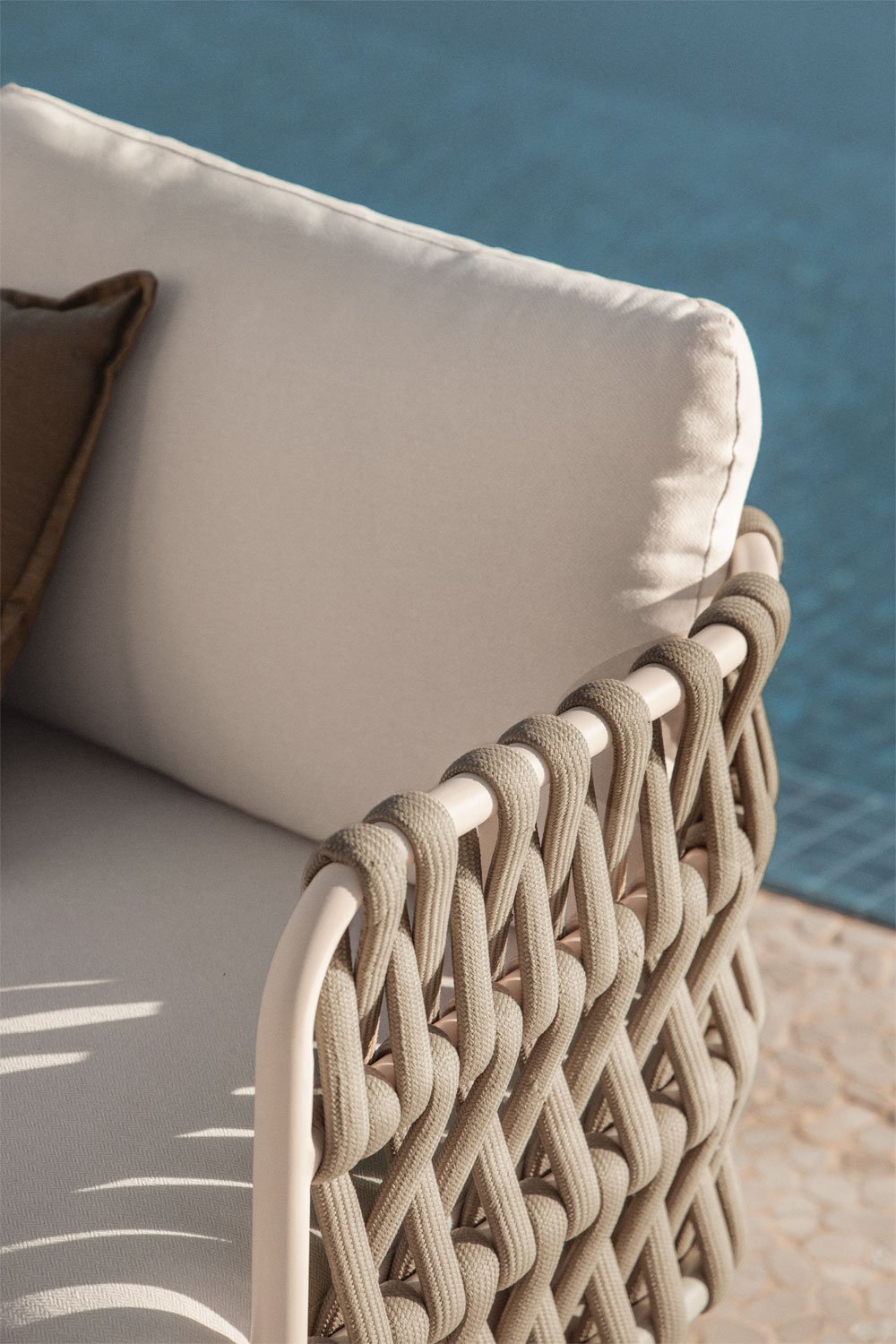 Gartenset mit 3-Sitzer-Sofa aus geflochtener Tevary-Schnur und Couchtisch aus Aluminium Boleni, Galeriebild 3