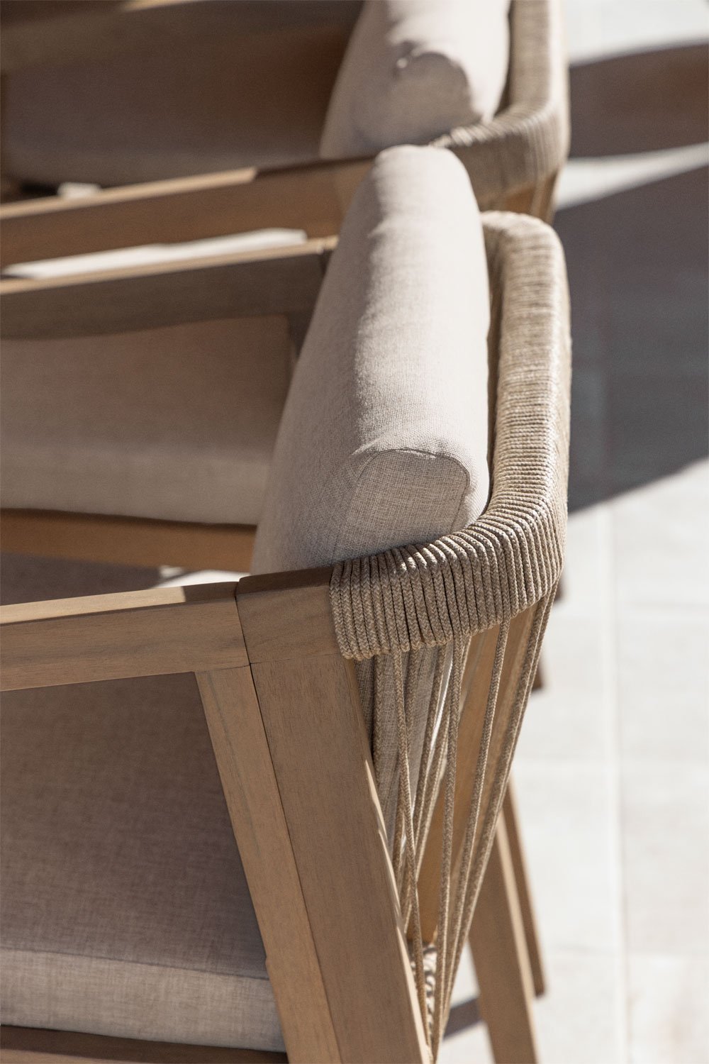 Rechteckiges Tischset 180x90 cm und 6 Gartenstühle aus Akazienholz und geflochtenem Seil Kaela, Galeriebild 2