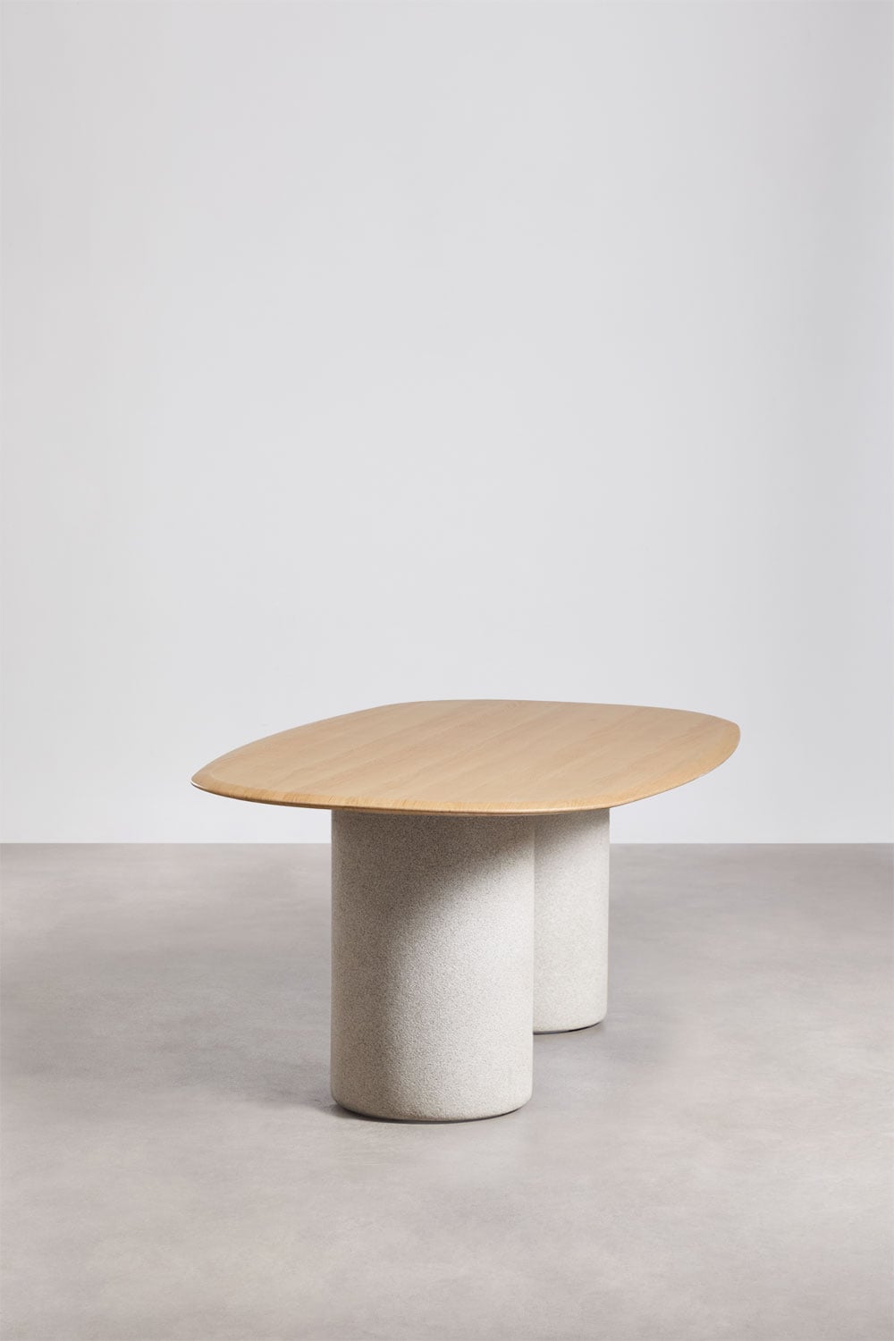 Ovaler Esstisch aus MDF und Zement Lysander, Galeriebild 2