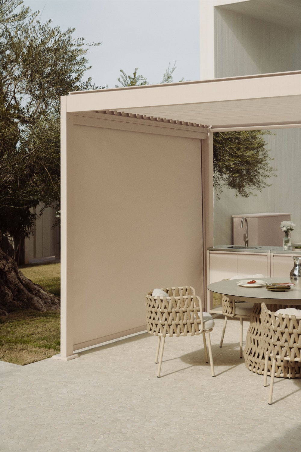 Seitenmarkise für bioklimatische Aluminium-Pergola mit Lamellen Druvia, Galeriebild 6