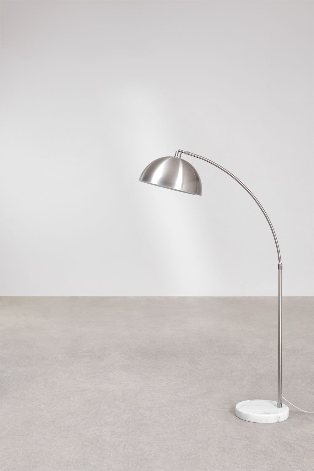 Diala Stehlampe aus Eisen für den Außenbereich, Galeriebild 4