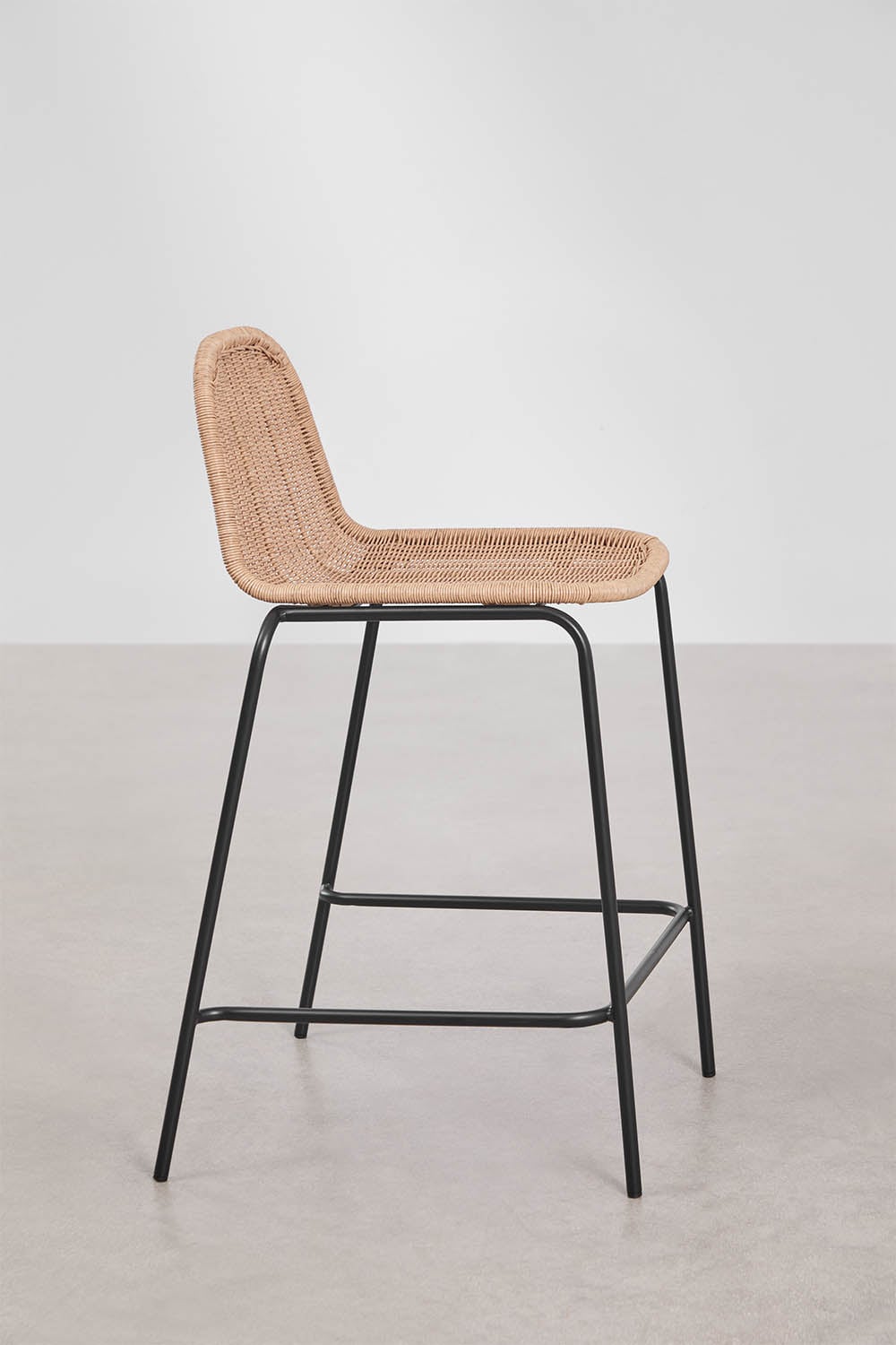 Reiven stapelbarer hoher Hocker aus synthetischem Rattan, Galeriebild 2