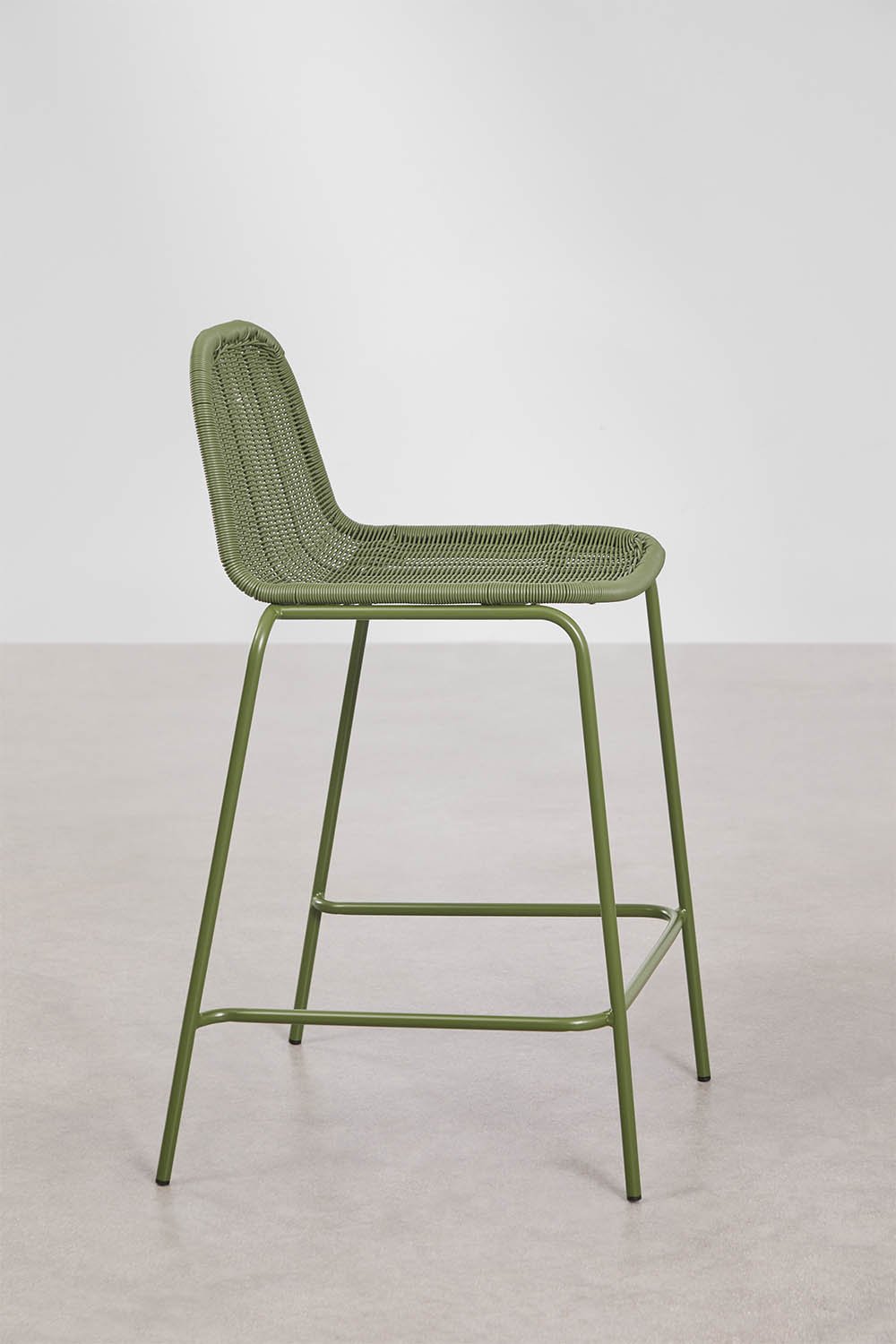 Reiven stapelbarer hoher Hocker aus synthetischem Rattan, Galeriebild 2