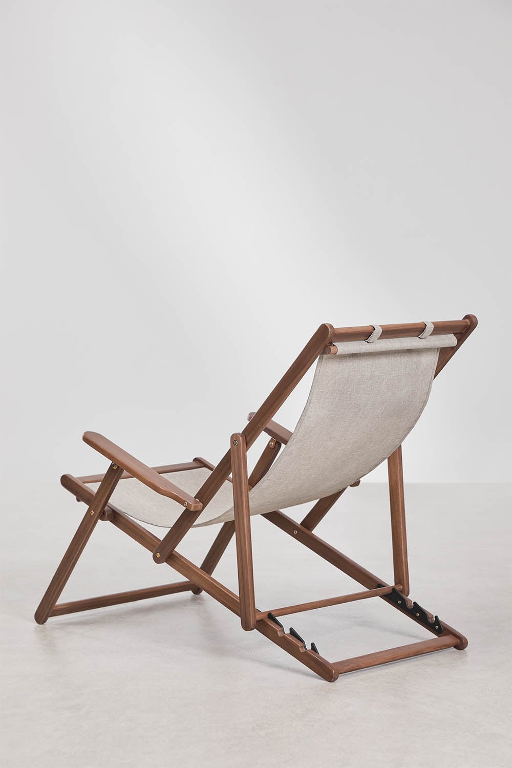 Klappbare Hängematte mit Kissen aus Akazienholz Rondonia, Galeriebild 3