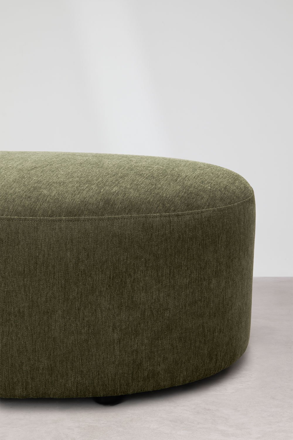 Modulares 4-teiliges Ecksofa mit rechter Chaiselongue und gepolstertem Hocker Giorgia, Galeriebild 9