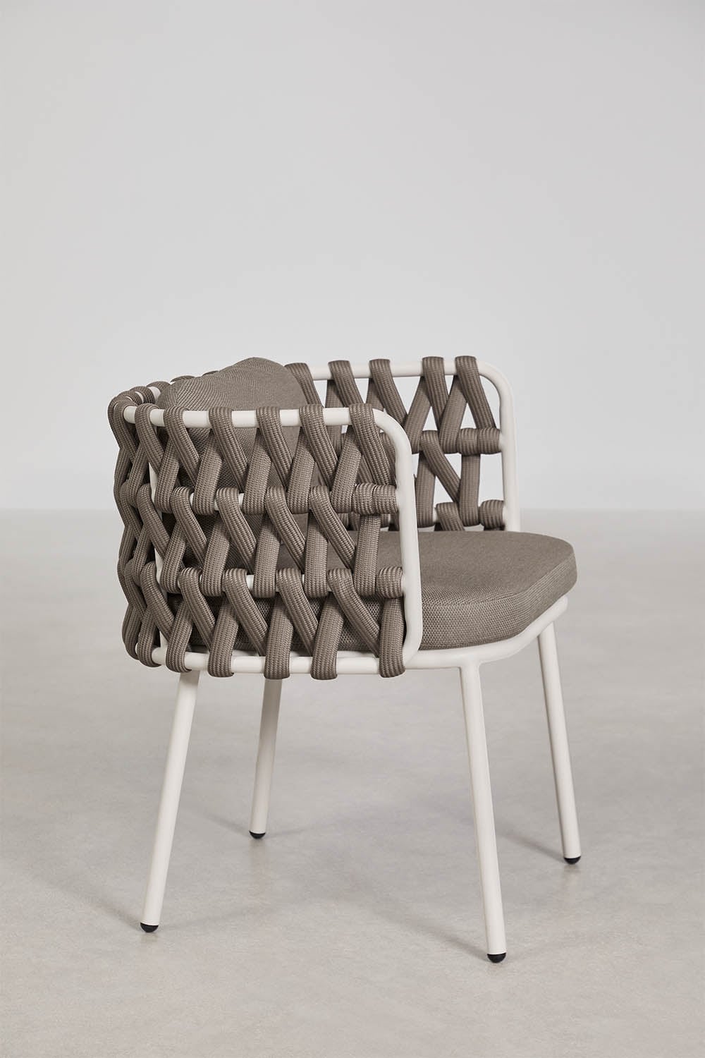 Runder Esstisch Ø120 cm aus Eloria-Zement und 6 Gartenstühle aus Aluminium und geflochtenem Tevary-Seil, Galeriebild 8