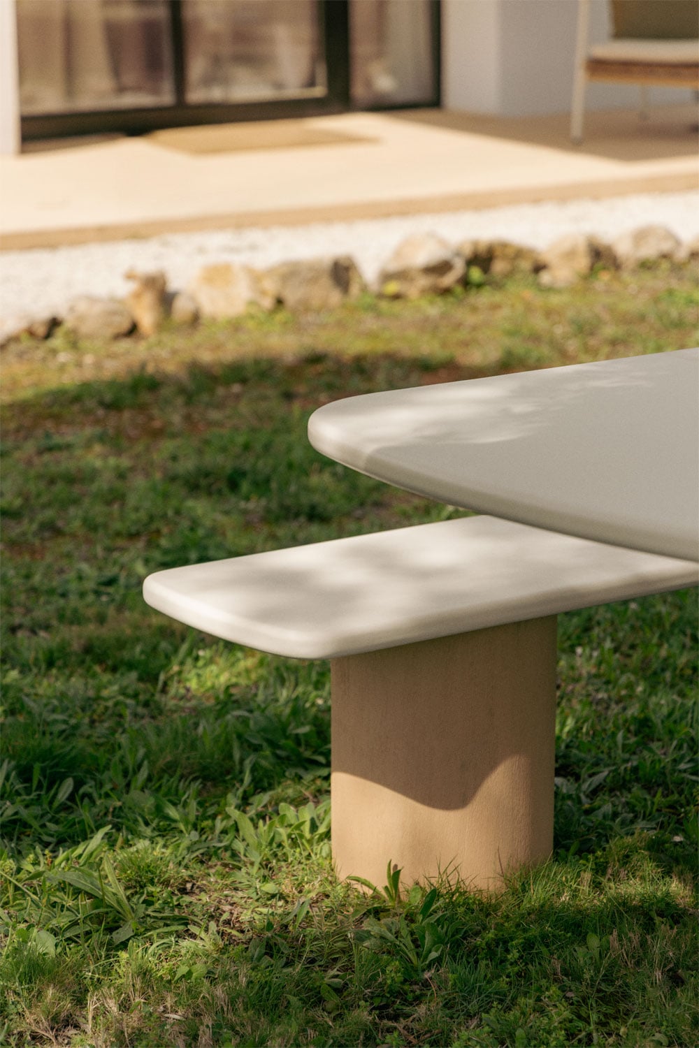 Gartenbank aus Beton und Akazienholz Sharpay, Galeriebild 2