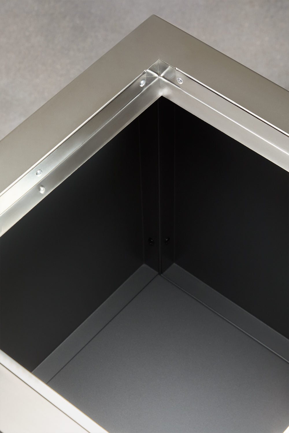 Modulare Eck-Außenküche aus 5 Teilen mit Spüle, Organizer-Panel und Holzkohlegrill aus Stahl Savona, Galeriebild 12